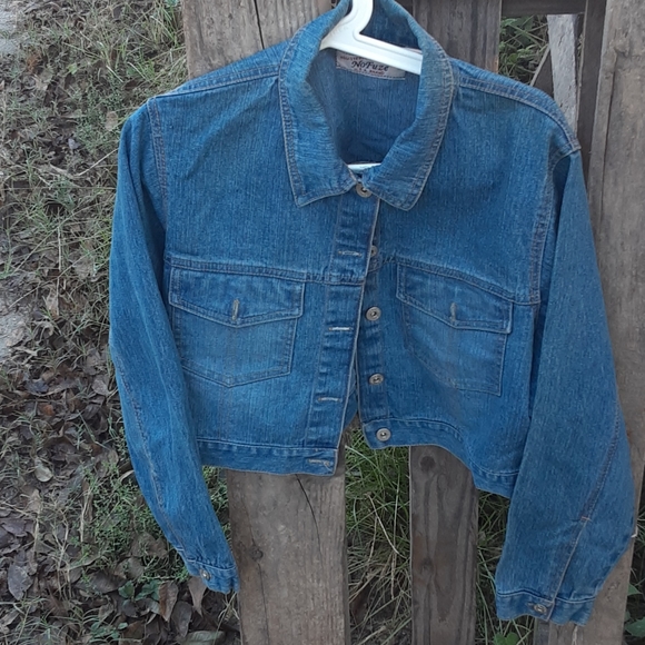 Jacket - Picture 1 of 4